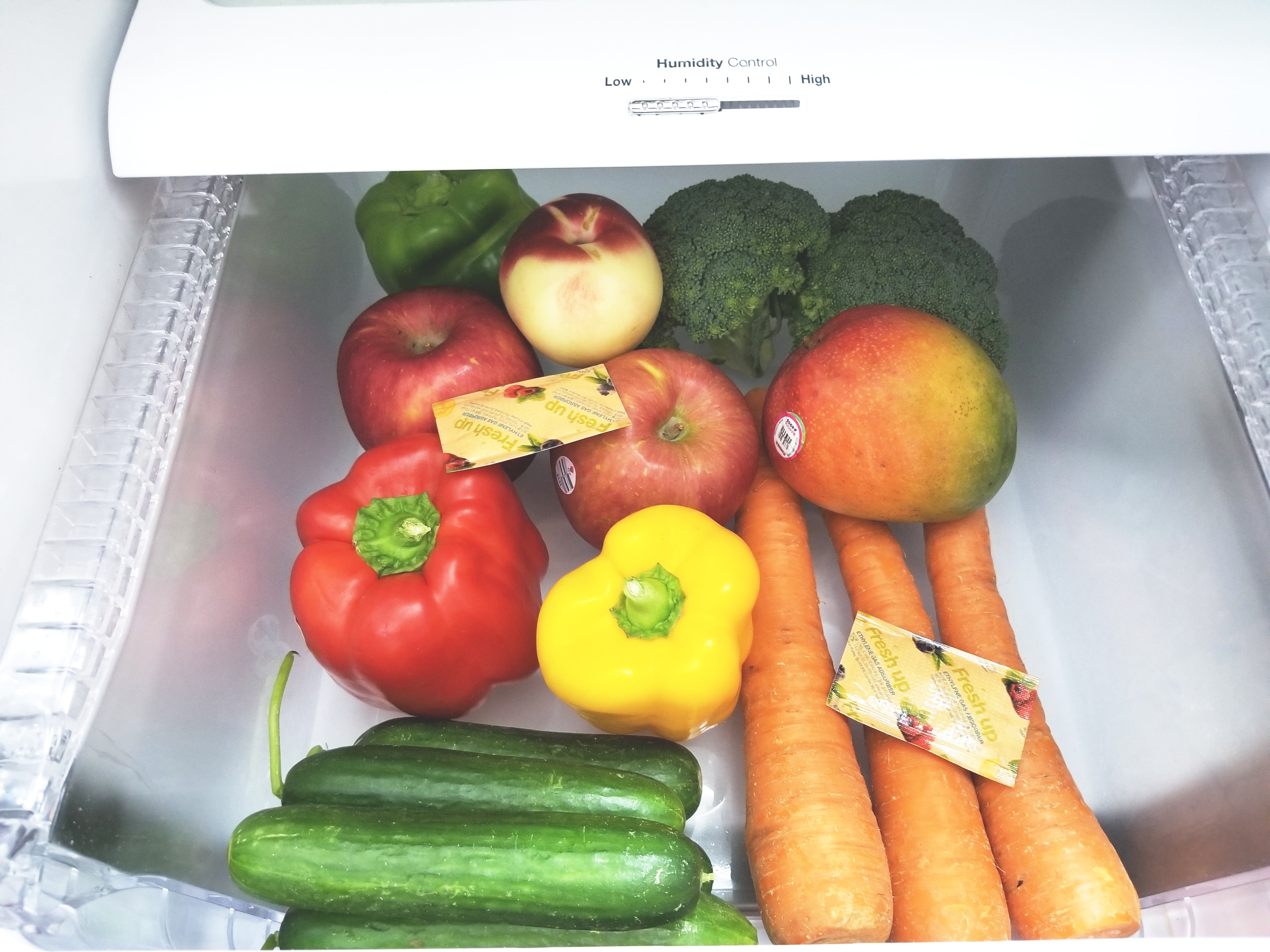 Fresh & Fresh 5 Gram (50 Pack) Premium Ethylene Gas Absorber – Easy to and Ready to use packets – Extends Freshness of Fruits, Vegetables, and Flowers